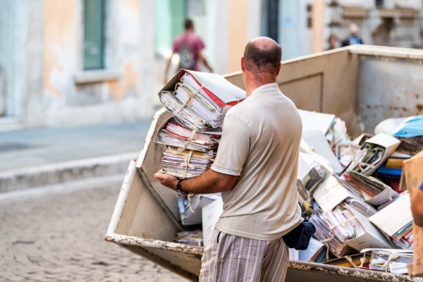 Professional junk hauling Professional junk hauling